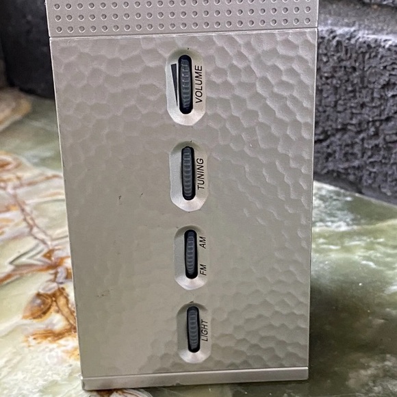 VINTAGE 1990s PHILIPPE STARCK for TARGET WET DRY DIGITAL SALTON CLOCK RADIO AMFM - Picture 3 of 11